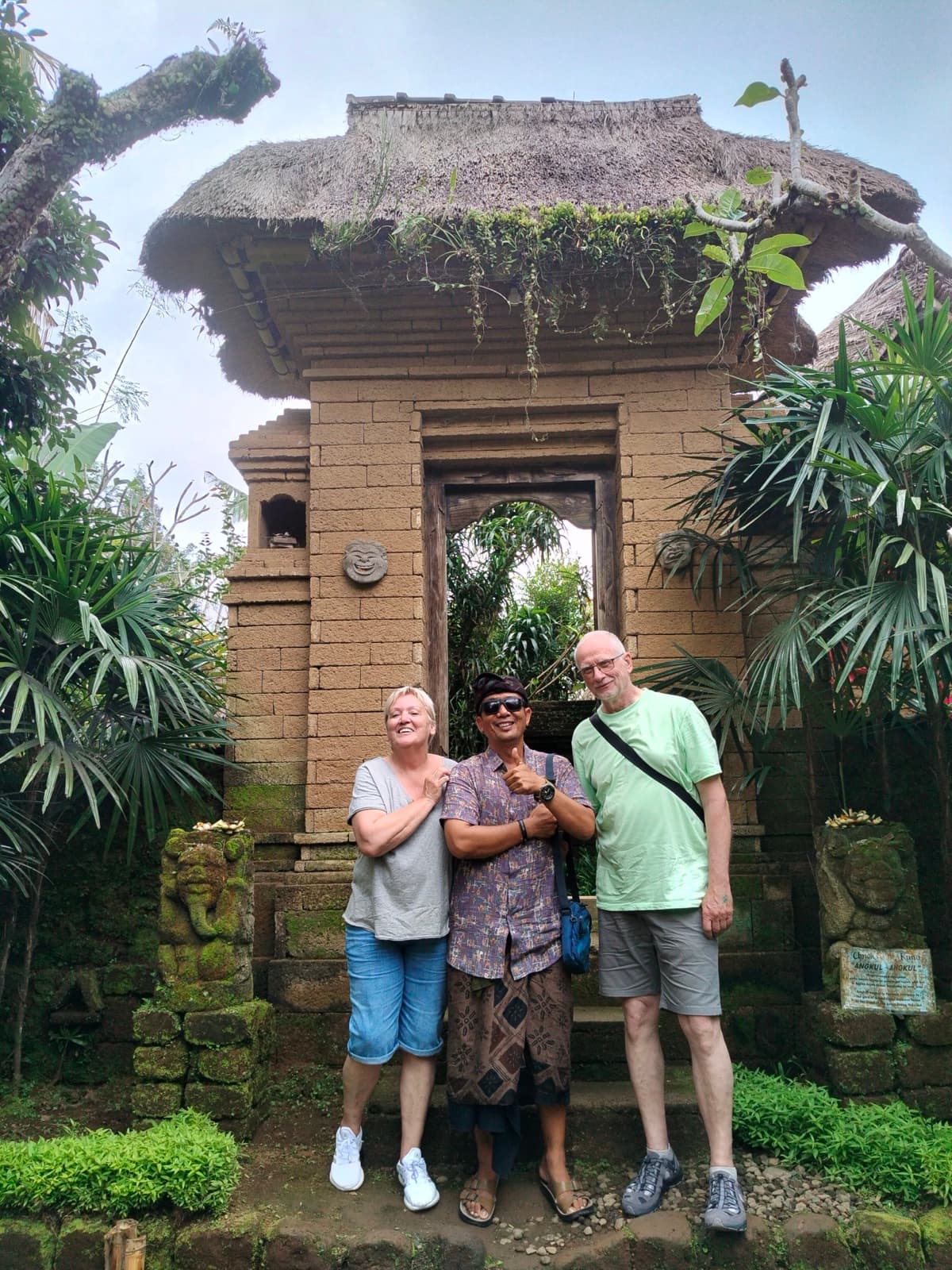 An einem Bali-Tempel